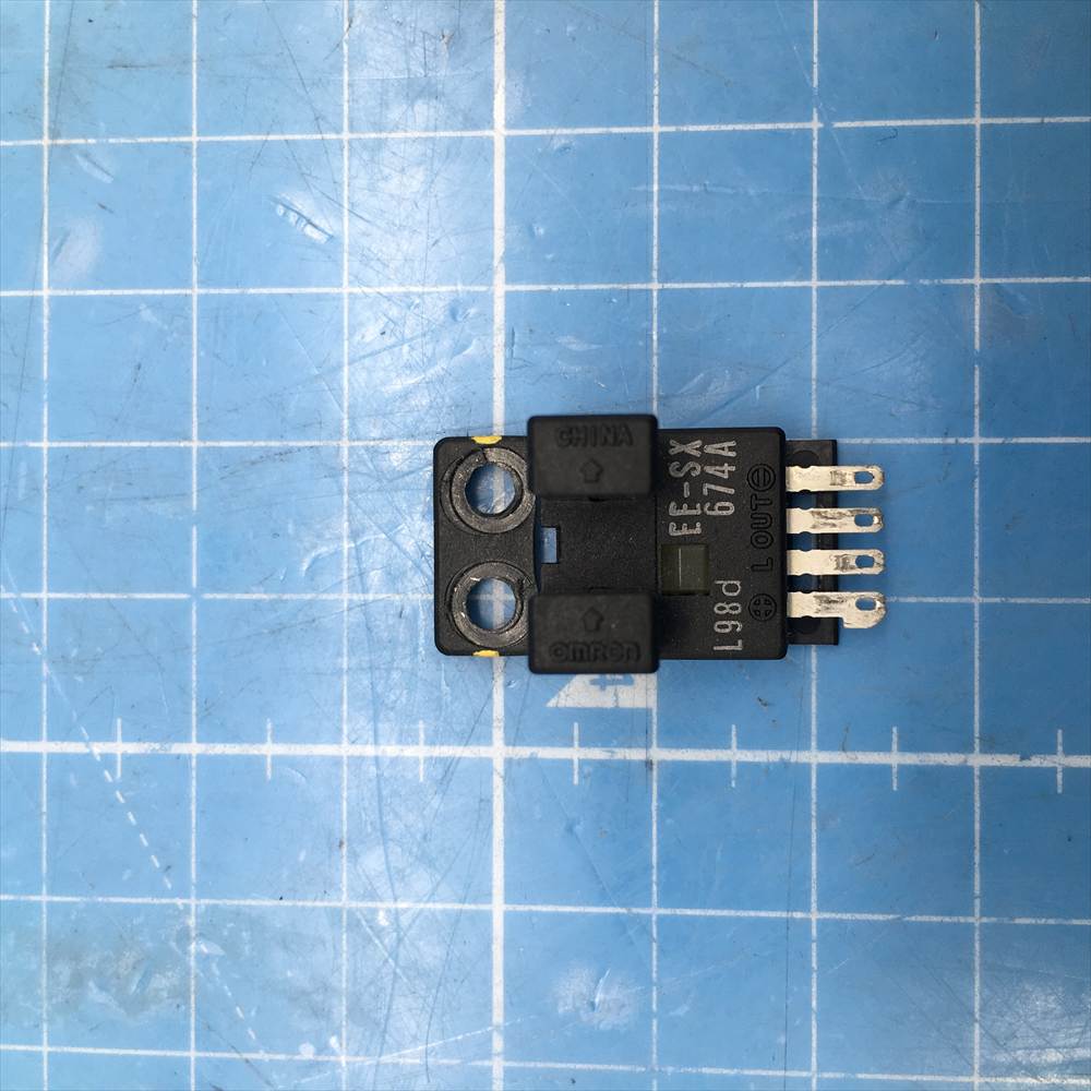 CKD 検査機 VP5200L <br> センサー EE-SX674A 中古品 