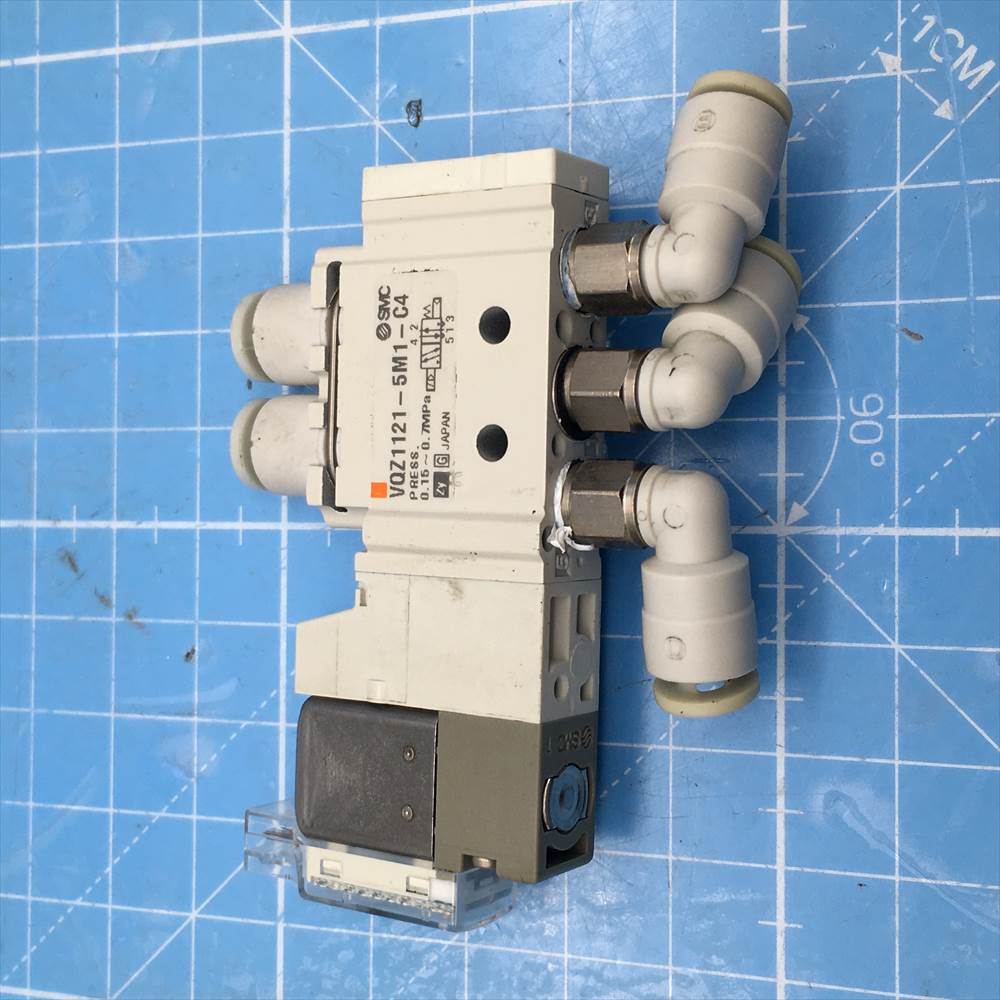 タカヤ インサーキットテスタ APT-7400CJ-A <br> バルブ VQZ1121-5M1-C4 中古品