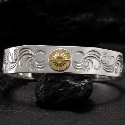 ARIZONA　バングル　ＳＩＬＶＥＲ Ｋ１８ ARIZONA FREEDOM アリゾナフリーダム バングル Wフェザー K18台付太陽