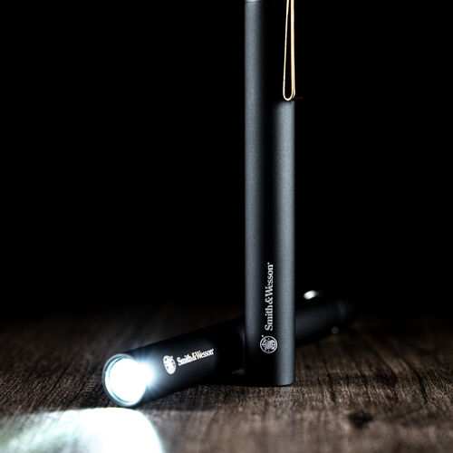 スミス&ウェッソン　ナイトガード ○○スミス&ウェッソン/S&W 防水 ナイトガード スリム 懐中電灯