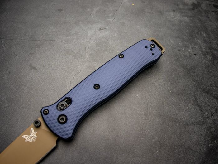 �٥���ᥤ�� �٥��륢���� ���졼�����֥롼 ����ߥ˥��� 537FE-02 BENCHMADE BAILOUT CRATER BLUE ALUMINIUM