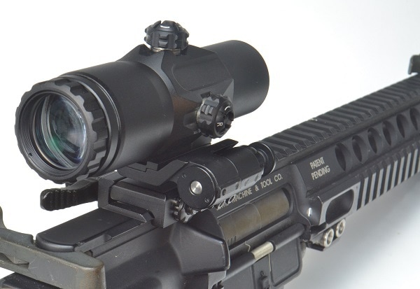 �Ρ��٥륢���ॺ 5X TACTICAL Magnifier �����ƥ����� �ޥ��˥ե����䡼