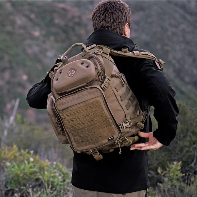 �ϥ�����4 �ɥ����֥�å� �ӡ��С��ƥ��� �ǥ��ѥå� �Хå� ���衼�� HAZARD4 Drawbridge beavertail daypack �����������ʡ�
