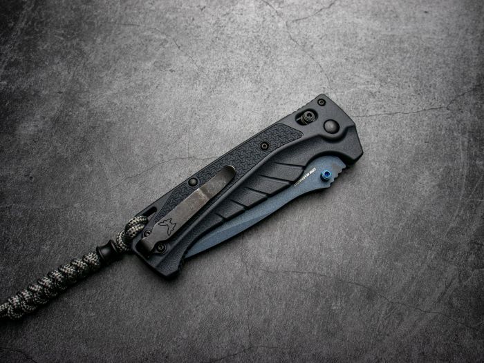 �٥���ᥤ�� ���ǥ��� �ƥ�ڥ��ȥ��쥤 18060BT-01 BENCHMADE ADIRA TEMPEST GRAY 