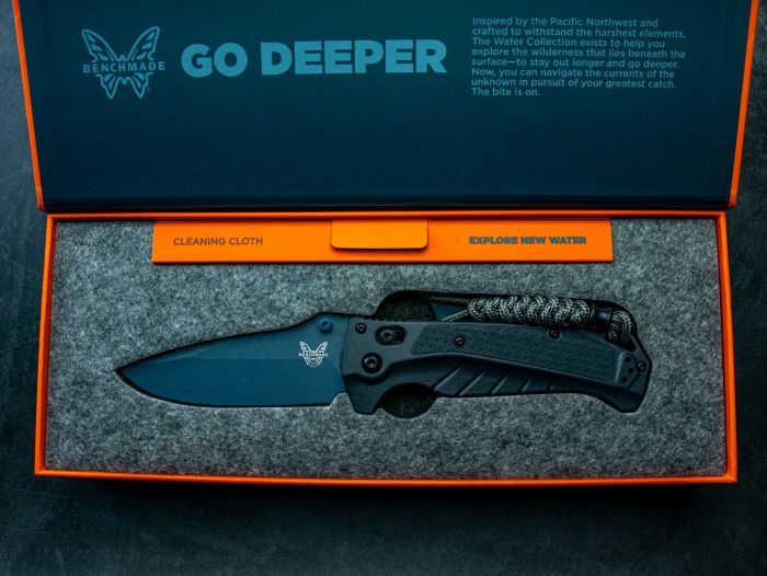 �٥���ᥤ�� ���ǥ��� �ƥ�ڥ��ȥ��쥤 18060BT-01 BENCHMADE ADIRA TEMPEST GRAY 