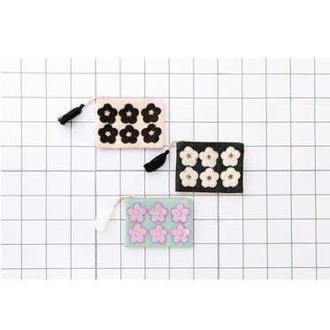 フラワービーズ刺繍ポーチ