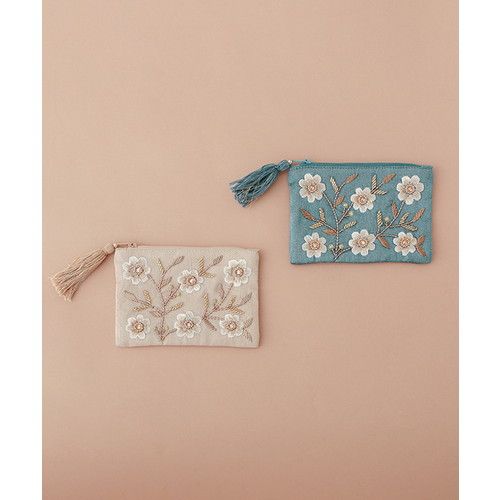 ビーズ刺繍ポーチ