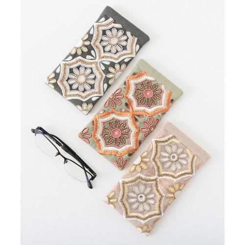 ビーズ刺繍メガネケース