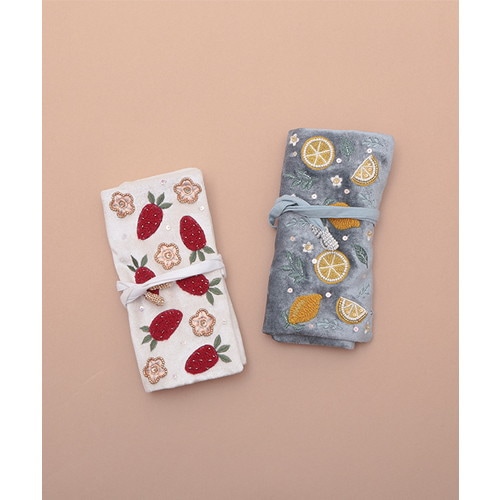 フルーツ刺繍（イチゴ・レモン）アクセサリーケース