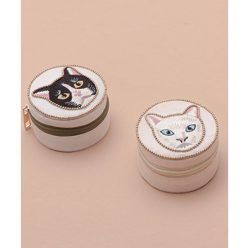 キャット刺繍ラウンドケース