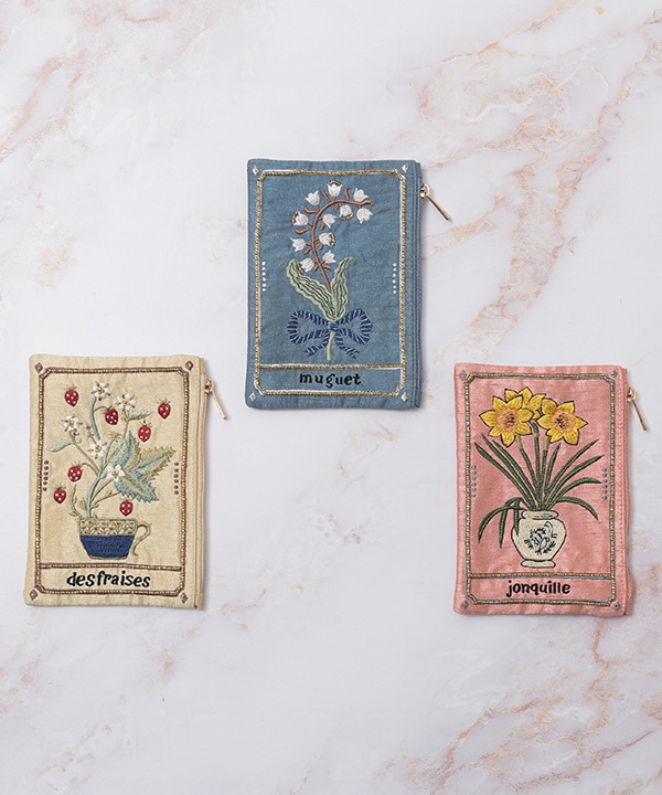 ボタニカル刺繍 ポーチ