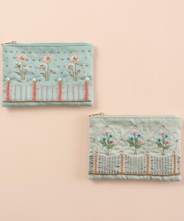 アンティークフラワー刺繍ティッシュポーチ