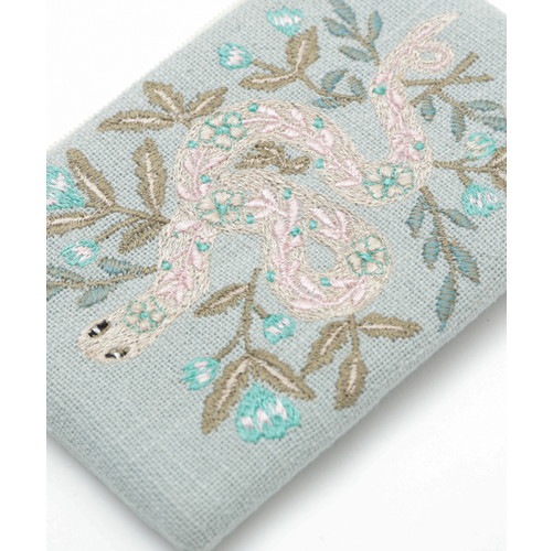 ヘビ刺繍ポーチ