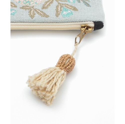 ヘビ刺繍ポーチ