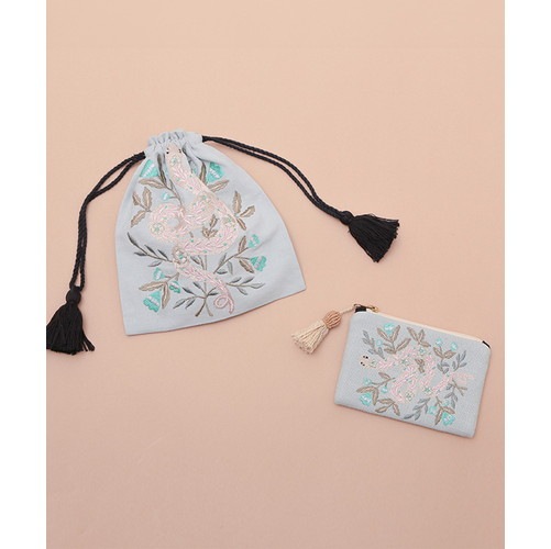 ヘビ刺繍ポーチ