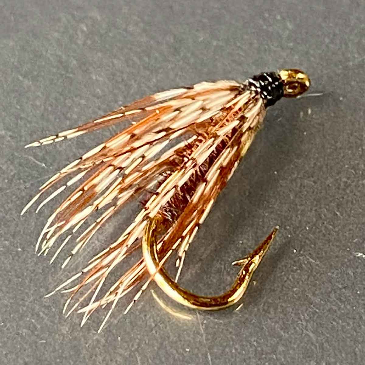 『匿名配送』フライフィッシングマテリアル（ウェット、ソフトハックルフライ ソフトハックル ウェットフライ 表層狙いに 完成品毛ばり 4本