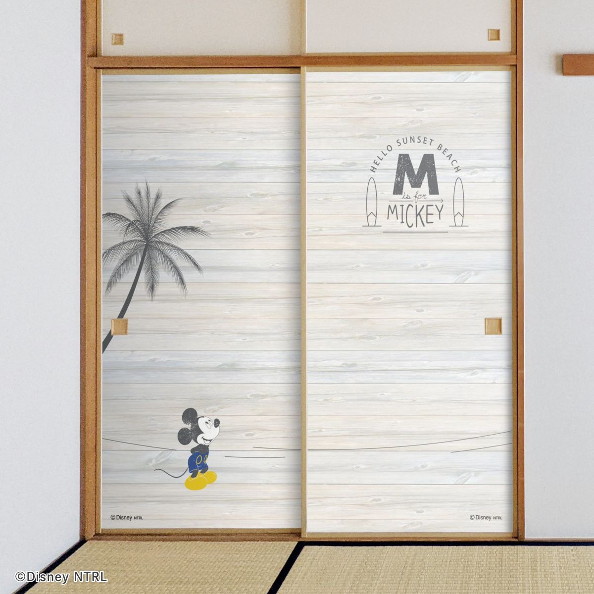 ディズニーキャラクター ふすま紙 ミッキー ビーチ  NTLD-019F 水で貼るタイプ 再湿 襖紙 幅約92cm×長さ約182cm 2枚1組 アサヒペン
