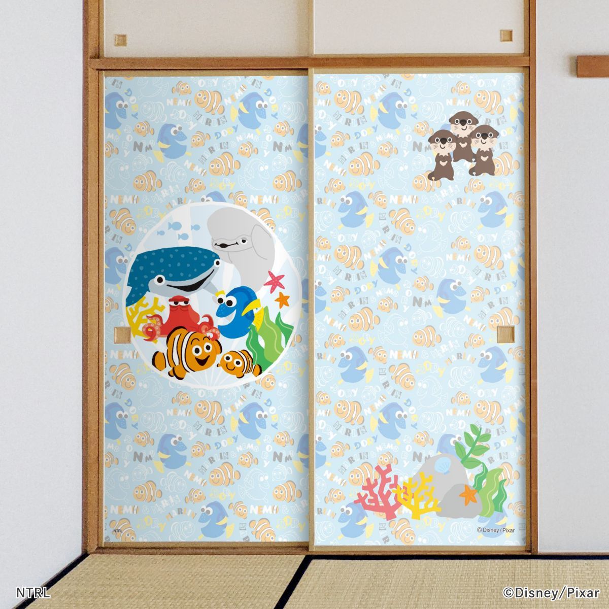 ディズニーキャラクター ピクサー ふすま紙 ファインディング・ニモ ニモ＆フレンズ NTLD-030F 水で貼るタイプ 再湿 襖紙 幅約92cm×長さ約182cm 2枚1組 アサヒペン