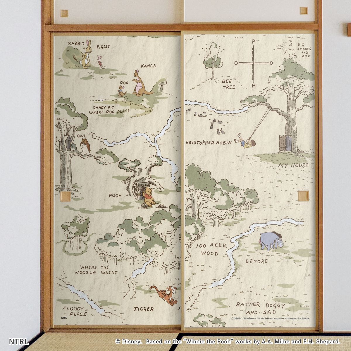 くまのプーさん ディズニーキャラクター ふすま紙  地図  NTLWP-009F 水で貼るタイプ 再湿 襖紙 幅約92cm×長さ約182cm 2枚1組 アサヒペン