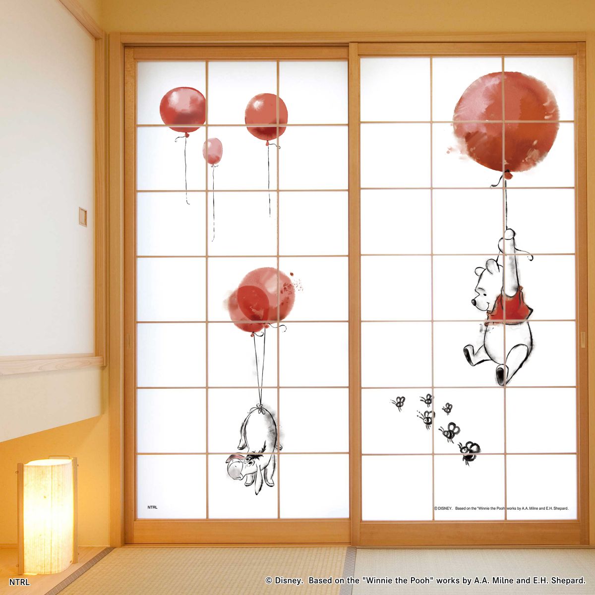 くまのプーさん ディズニーキャラクター 障子紙  赤い風船  NTLWP-004S のりで貼るタイプ 幅約92cm×長さ約182cm 2枚1組 アサヒペン