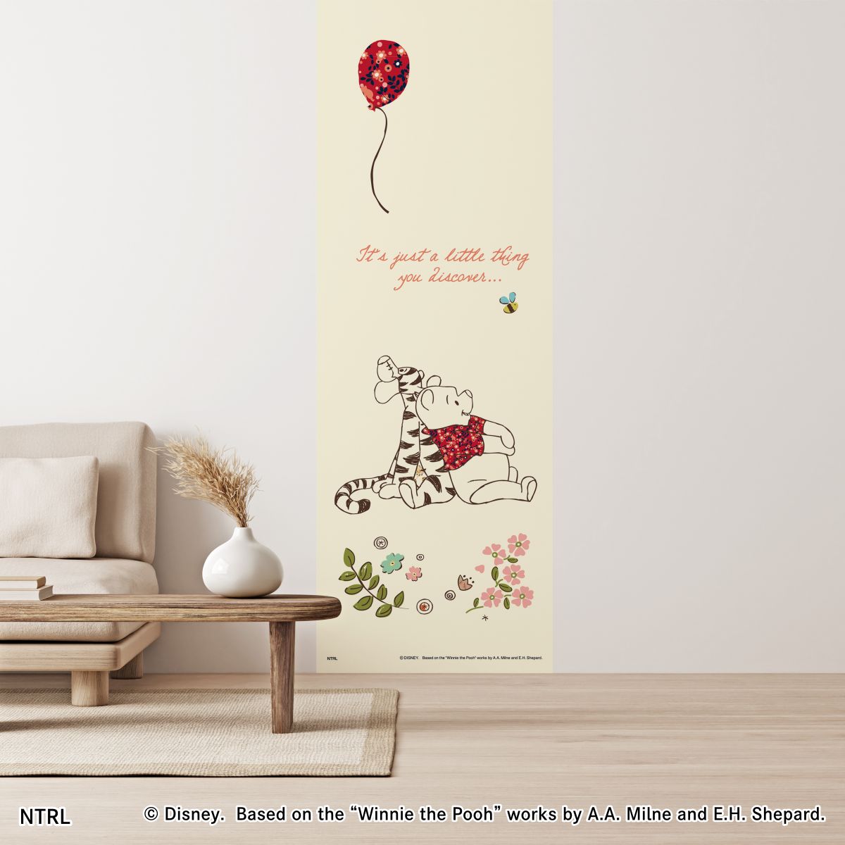 くまのプーさん ディズニーキャラクター のりなし壁紙  プー＆ティガー NTLWP-007W のり貼りタイプ 幅約97cm×長さ約265cm 1枚入り