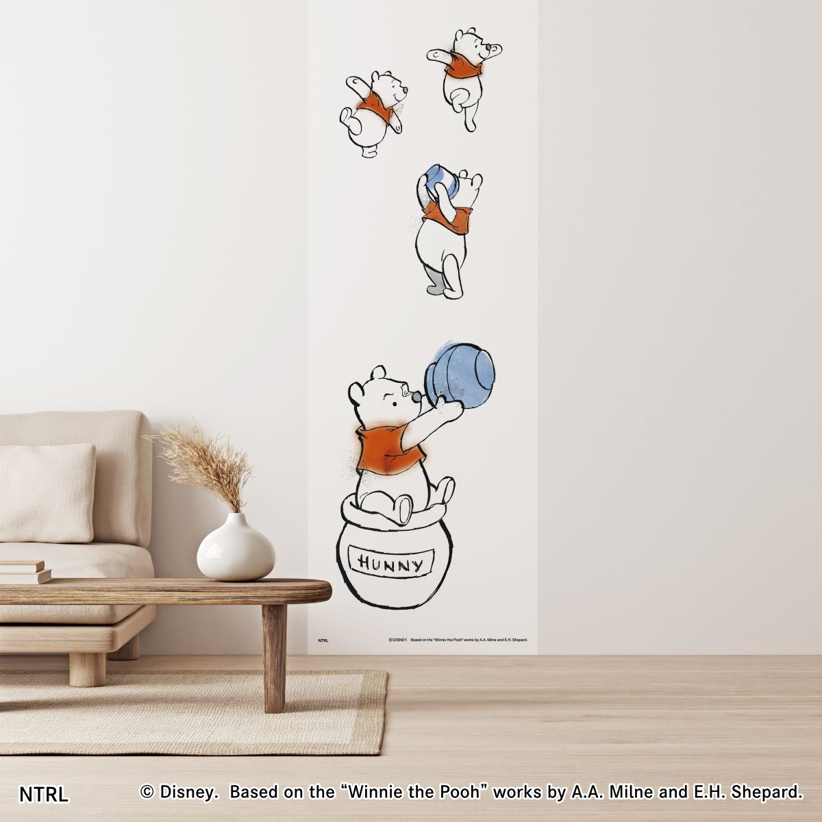 くまのプーさん ディズニーキャラクター のりなし壁紙  水彩 NTLWP-003W のり貼りタイプ 幅約97cm×長さ約265cm 1枚入り
