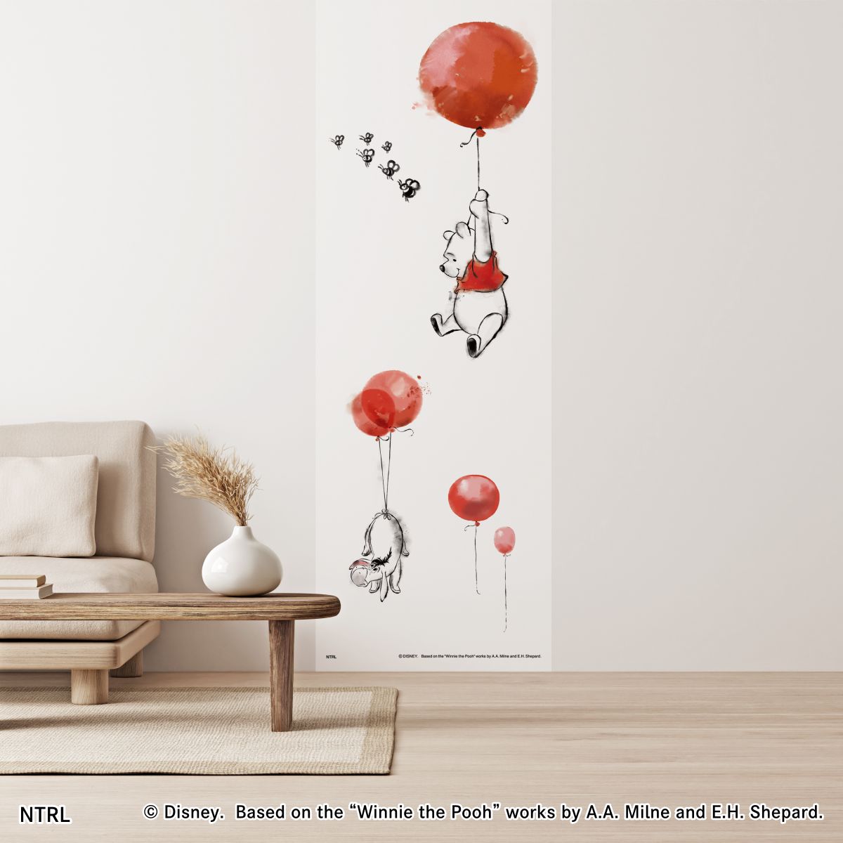 くまのプーさん ディズニーキャラクター のりなし壁紙  赤い風船 NTLWP-004W のり貼りタイプ 幅約97cm×長さ約265cm 1枚入り