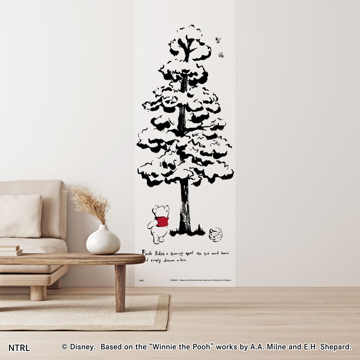 くまのプーさん ディズニーキャラクター のりなし壁紙  墨アート NTLWP-005W のり貼りタイプ 幅約97cm×長さ約265cm 1枚入り