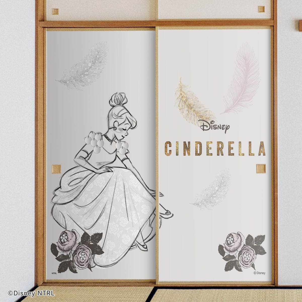 ディズニーキャラクター ふすま紙 ディズニープリンセス シンデレラ  NTLP-007F 水で貼るタイプ 再湿 襖紙 幅約92cm×長さ約182cm 2枚1組 アサヒペン