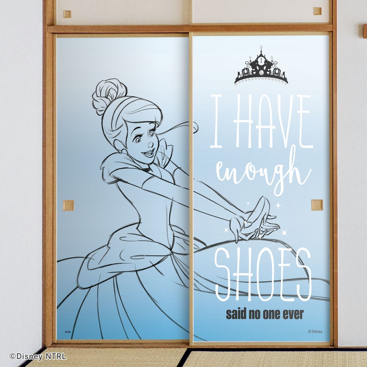 ディズニーキャラクター ふすま紙 ディズニープリンセス シンデレラ  I HAVE enough SHOES  NTLP-004F 水で貼るタイプ 再湿 襖紙 幅約92cm×長さ約182cm 2枚1組 アサヒペン
