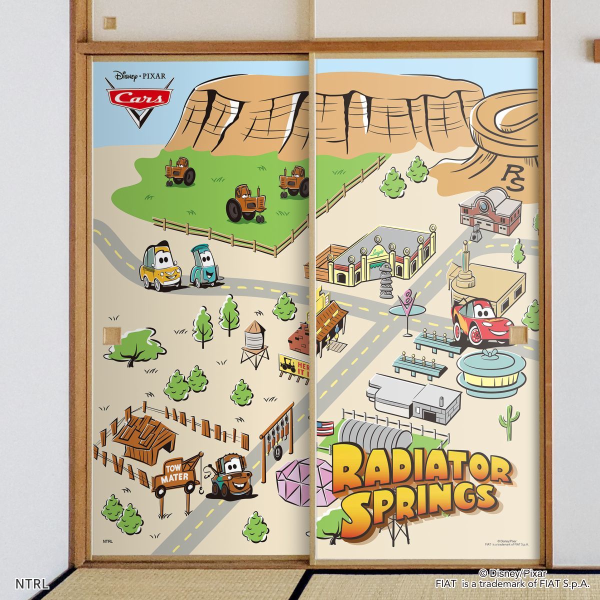 ディズニーキャラクター ピクサー ふすま紙 カーズ タウン  NTLX-001F 水で貼るタイプ 再湿 襖紙 幅約92cm×長さ約182cm 2枚1組 アサヒペン