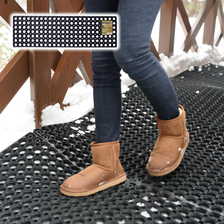 有孔ラバーマット 単品1枚 約30ｘ100ｘ2.2cm RM-3010 天然ゴムでできた、穴あきラバーマット