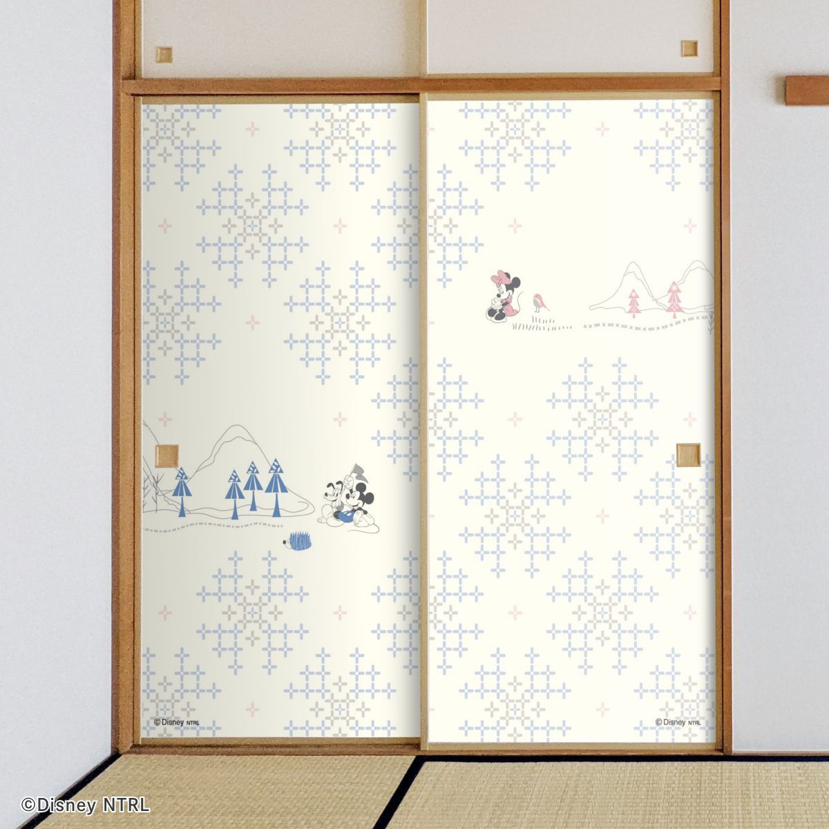 ディズニーキャラクター ふすま紙 ミッキー＆ミニー   NTLD-017F 水で貼るタイプ 再湿 襖紙 幅約92cm×長さ約182cm 2枚1組 アサヒペン