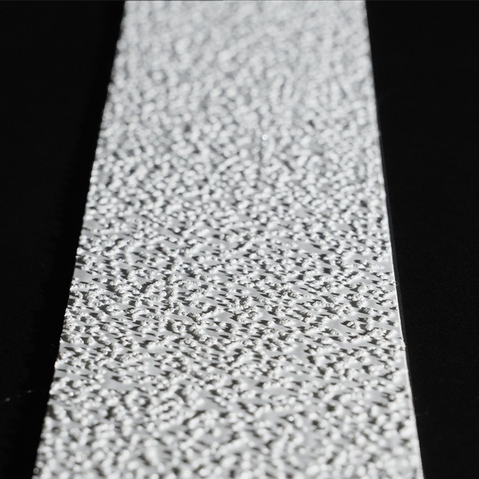 高反射路面用ラインテープ LT-001 幅5cm×長さ5m アサヒペン 安全保護テープ 道路線テープ 白線テープ 目印テープ 粘着テープ