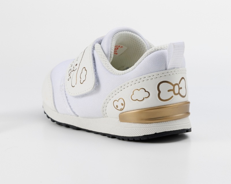 ����ꥪ����饯���� B023 �ۥ磻��