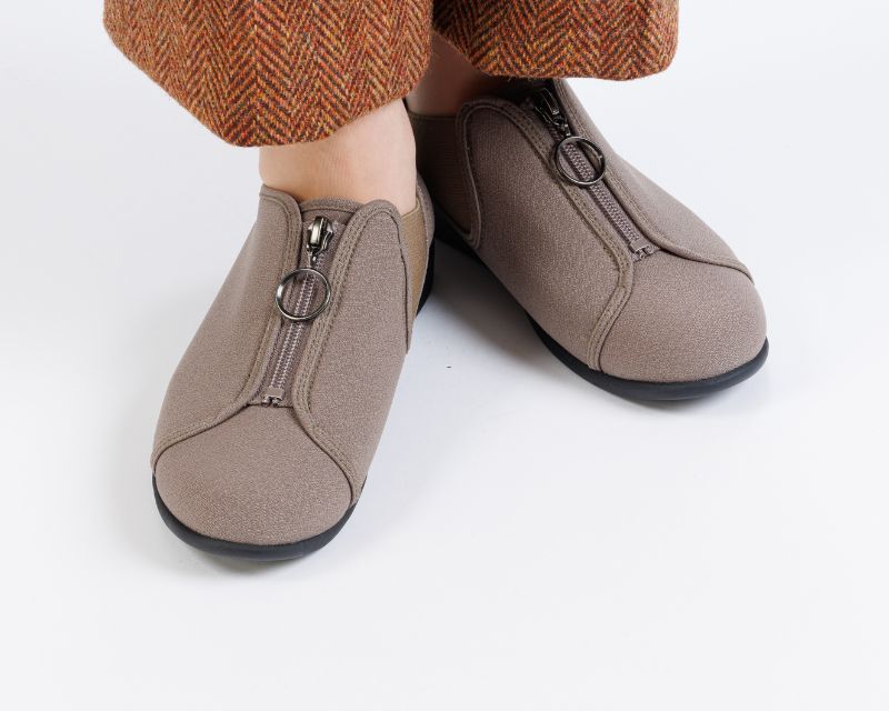 �ڥե����ʡ��۲����� L176 ����ɥ١�����