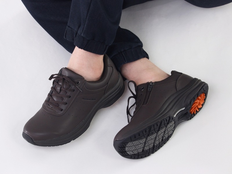 �ڿ����ʡۥ�ǥ����륦������WK M042 �������֥饦��