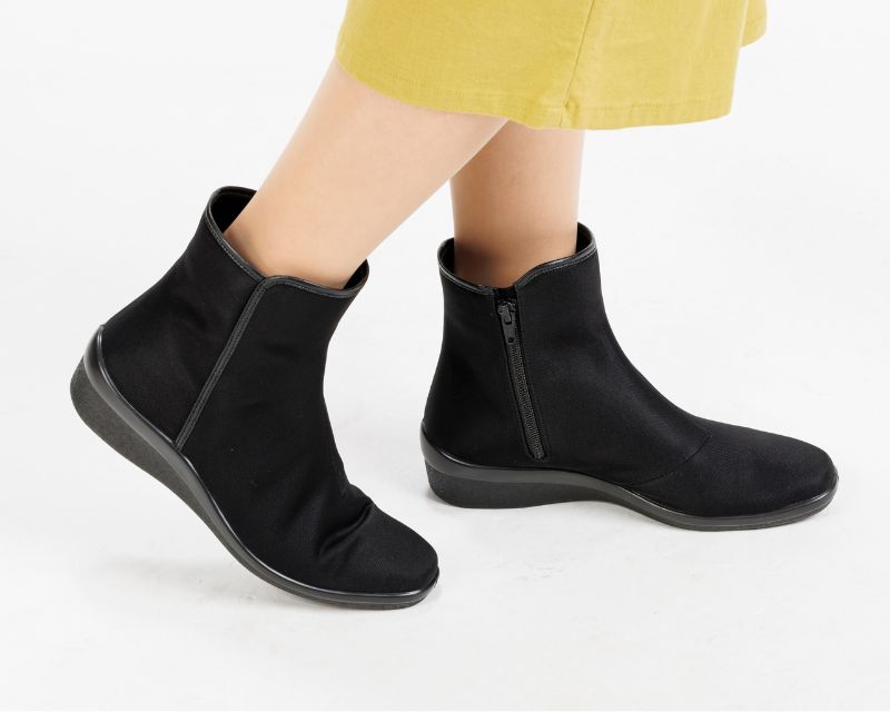 ブラック ストライプ スタジャン OFFWHITE STA J -BLACK/WHITE- | IN ONLINE STORE