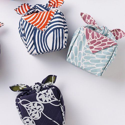 シャンタンチーフ 「菊（ウスムラサキ）」