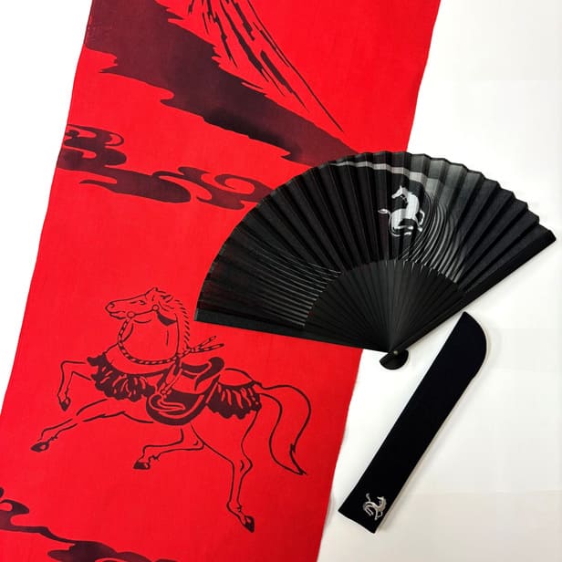 【数量限定】干支ギフトセット「手ぬぐい 天翔ける神馬 × 扇子袋セット うま」
