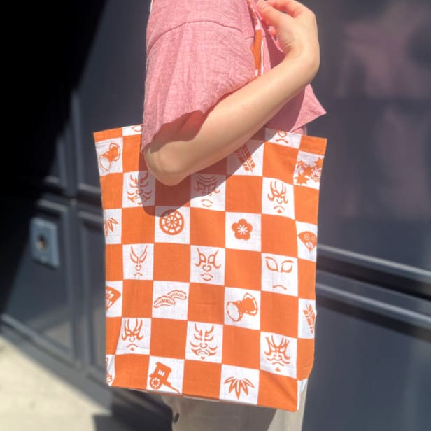 手ぬぐいトートバッグ「隈取市松(柿色)」