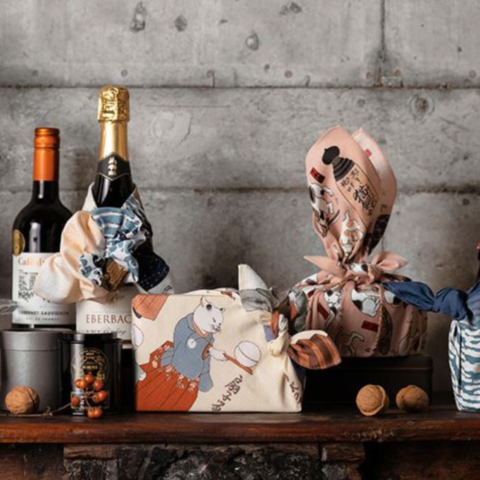 シャンタンチーフ 「流行猫の曲手まり」