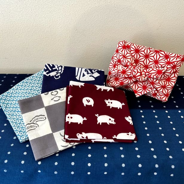 手ぬぐいハンカチ 「疋田（水色）」