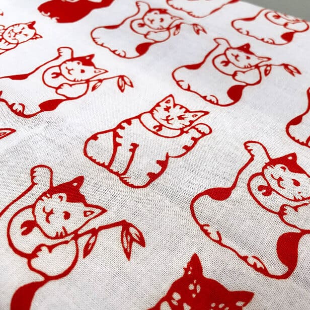 手ぬぐい 「招き猫いっぱい（赤）」