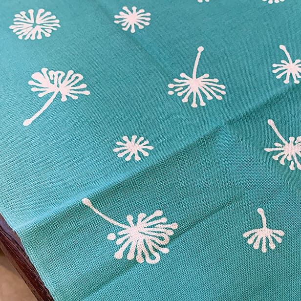 手ぬぐいハンカチ 「わたげ（緑）」