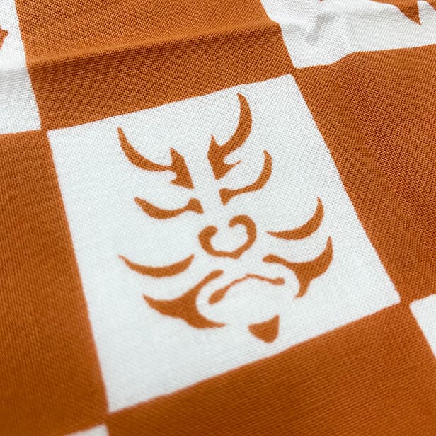 手ぬぐい「隈取市松（柿色）」