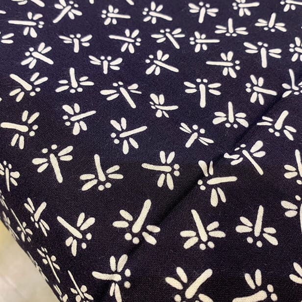 手ぬぐいハンカチ 「トンボ（紺）」