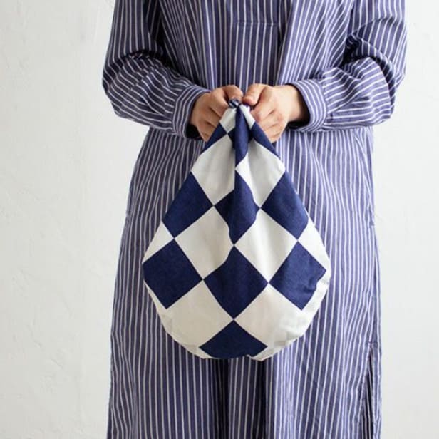 風呂敷 「ハレ包み 市松(紺)」