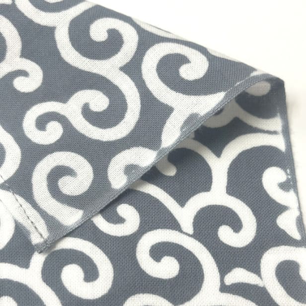 手ぬぐいハンカチ 「唐草(グレー)」