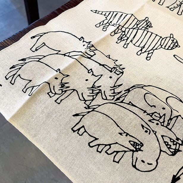 手ぬぐい 「動物の行進」